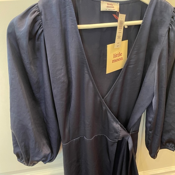 New Aritzia Silk Wrap Dress - Picture 2 of 3